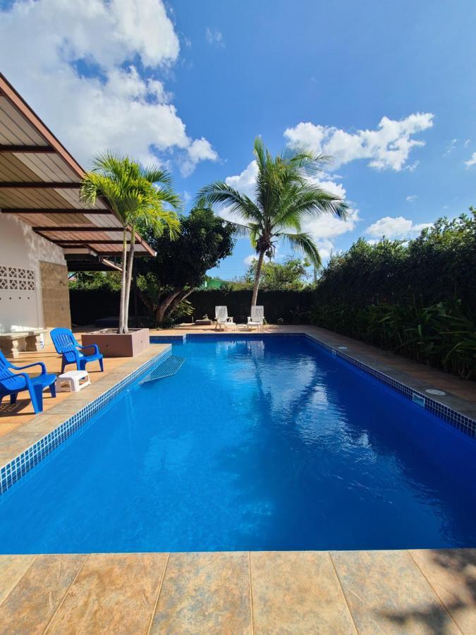ホテル Pool House With Shared Pool Access ダビッド エクステリア 写真